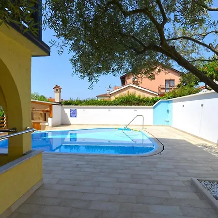 Fuer 3 Personen Ca 22 Qm In Stancija Vinjeri Novigrad, Istrien Istrische Riviera Apartment Karpinjan